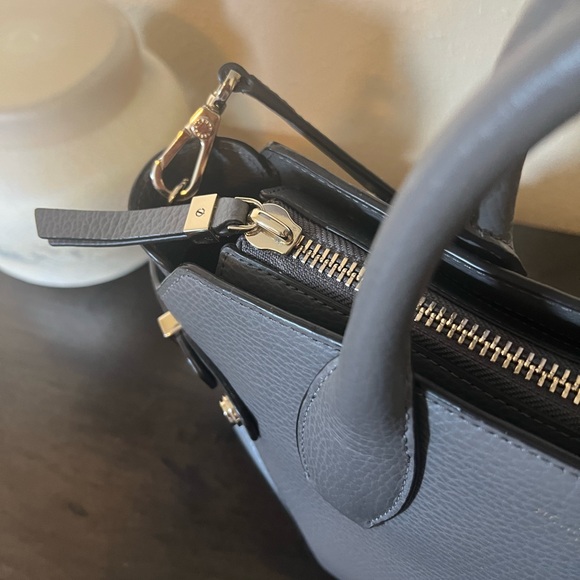 Henri Bendel Gray Tote - Picture 5 of 6